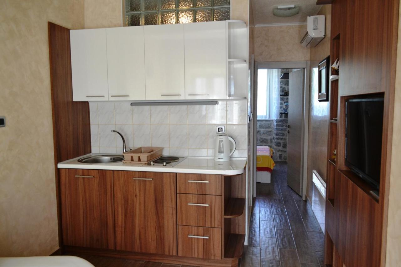 Lanterna Apartments Kotor Værelse billede