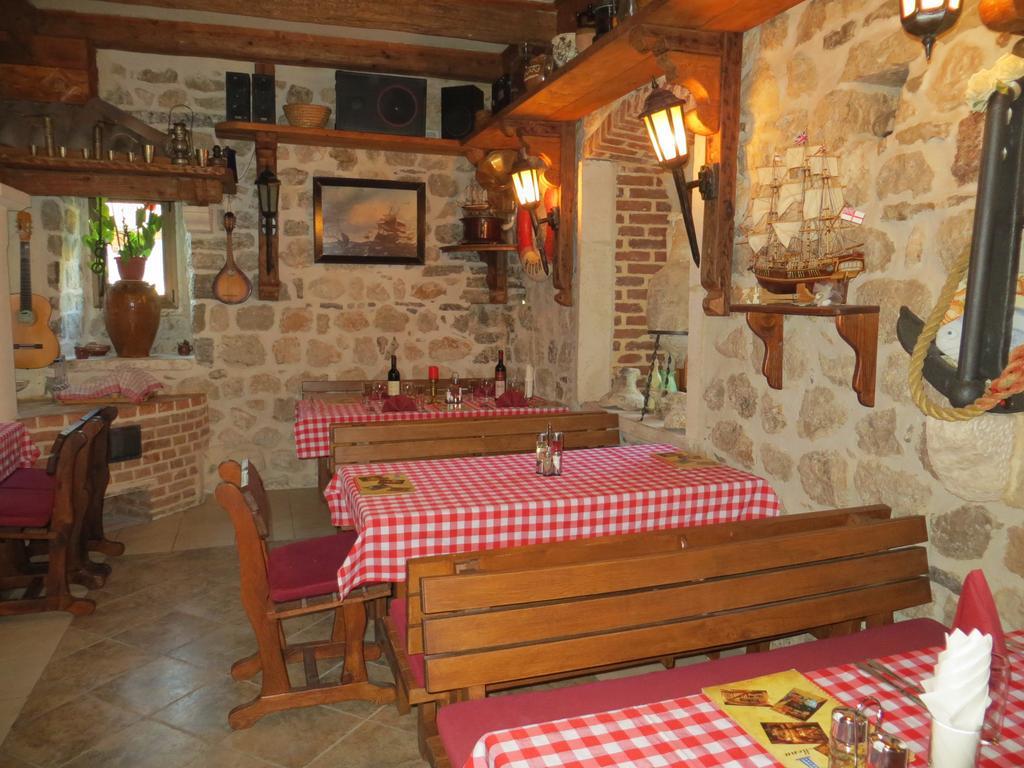 Lanterna Apartments Kotor Eksteriør billede